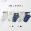 Skarpetki dla dzieci 5 Pairs Baby Socks Dziewczyna chłopiec skarpetek maluch bawełniane dziecko jesienne lato cute kreskówkowe zwierzęta dla dzieci skarpetki yq240314