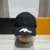 Boll Caps Designer New Cotton Soft Top Baseball Hat with Graffiti Quality Fashionable Sunshade and Sunscreen Hat Otvl