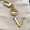 Designer Luxury Designer Keychain Fashion Letter Form Pendant Keychains Fashion Gold Keys Buckle Mens Womens Bag Ornament High Quality EN88