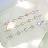 4 개의 잎 클로버 팔찌 천연 쉘 보석 골드 도금 디자이너 여성 T0p 최고 카운터 품질의 유럽 크기 여자 친구를위한 유럽 크기 014
