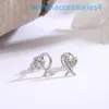 2024 Jewelry Designer Brand Stud Di Ear Studs Boutique Valentines Day Gift Love Heart Shaped Simple Earrings Sense
