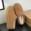 Pantofole Tasman Australia Stivali firmati Pantofola Tazz di lusso Uomo Donna Neve Mini caviglia Stivali invernali con plateau in pelle anatra corta Marrone Grigio Nero Bianco Stivali da donna