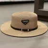 Designer hink hattar för kvinnor brett grim halmhatt mode monterat raffia gräs mössa mens triangel kepsar strand hinkar hatt p sunhat 23744d