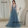 Guns Bepeithy Elegant V Neck Gray Blue Long Evening Jurken 2022 Party Sexy Backless Prom Jurk Mouwloze Robe de Soiree For Women