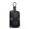 Tasarımcı er çanta anahtar zincirleri araba anahtarları tutucu anahtar yüzükler siyah ekose kahverengi çiçek torbaları kolye anahtarlar erkekler için cazibe kadınlar hediyeler j7aq#