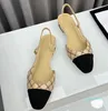 2024 Femmes Slingback Sandals Chunky Sandals Runway Classic Leather SUTURE MODE SPRÉEMBLE SUMMER DRAVES SORVES POUR FEMMES