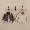 Giubbotti Bel neonato Cappotto per neonato Primavera Autunno Manica lunga Simpatico design tascabile Nato per neonato Top Bambini Capispalla per bambini 0-4 anni