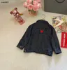 Popularny płaszcz dla dzieci designerskie ubrania dla dzieci dżinsowa kurtka rozmiar 110-150 haftowane logo na back Boys Girlwear 24mar