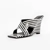 Slyckor Square Peep Toe Slope High Heel randig Design Saltos Alto Femininos Koncise Fringewedges utomhus