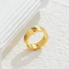 кольцо с бриллиантом хрустальные кольца мужские кольца классические роскошные дизайнерские ювелирные изделия женские кольца для ногтей из сплава нержавеющей стали позолоченные обручальные кольца никогда не выцветают, не вызывают аллергии