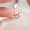 Tasarımcı T Ring V Diamond Tagram Endeksi Parmak Soğuk Rüzgar Altın Kemer Fritillaria Çift Beyaz Açık Kaplama Tiffay ve CO H3JP