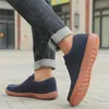 Scarpe casual Fujeak Trendy Vulcanizzata antiscivolo Walking Sport Classico Sneakers da uomo a piedi nudi larghi Taglie forti 39-46 Calzature