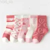 Chaussettes pour enfants 5 paires/lot chaussettes en coton doux pour enfants coréen amour coeur fleur imprimé bébé fille chaussettes automne hiver chaud enfants chaussettes Tube moyen YQ240314