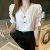 Kvinnors blusar Summer Loose Short Sleeve Chiffon Shirt For Women Bubble V-Neck Blouse pendlar Söt mångsidig topp kvinnlig kläder