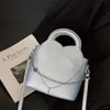 Sac à main avec chaîne d'amour bleu, Design de marque, sac d'impression de lettres, grande capacité exquise, fourre-tout élégant de haute qualité, sacs à bandoulière 240227