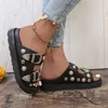 Pantofole da donna appartamenti scarpe con plateau sandali da spiaggia estivi 2024 designer da passeggio casual marca all'aperto zapatillas femminili