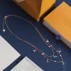 Partihandel Klassiska kvinnor Luxury Crystal Charm Chain Chain Necklace Brand Designer Gold Silver Plated rostfritt stål Pendant Chokers Fashion Jewelry Accessories Gift