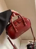 Bolsas de ombro avançadas retro bolsa feminina moda versátil crossbody 2024 primavera pu bolsa doce meninas vermelho pequeno quadrado