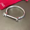 Verkoop van Europese en Amerikaanse originele mode galvaniseren 925 zilver 14 K goud slotontwerp armband sieraden cadeau 240220