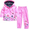 Set di abbigliamento Abbigliamento per bambini Completo Giacca a vento Impermeabile Primavera Autunno Ragazzo Impermeabile Giacche Pantalone 2 pezzi Ragazze Sport Bambini