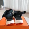 Miękkie wyściełane skórzane sandały kapcie letnia platforma platforma na płaskie sandał dla mężczyzn i kobiet luksusowe projektanty Fabryki 34-46 z pudełkiem