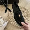 buty mężczyzna Kobiety Sneaker Chanelse Grube buty pięty dla kobiet z okrągłym palcem czarne małe skórzane buty