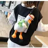 Sacs à dos en peluche Mignon chapeau de paille canard en peluche sac à dos dessin animé Animal canard en peluche doux en peluche sac à bandoulière pour enfants anniversaire meilleurs cadeaux L2403