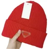 Cappello invernale Uomo Donna Designer Cappelli Beanie Cofano Cappello invernale in lana lavorato a maglia Plus Veet Cap Skullies Maschera più spessa Berretti con frange Hatsib9q