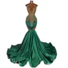 2024 Sexy Green Prom Dresses Jewel Neck Illusion Gold Crystal Beads Mermaid Prom Gowns Open Back Sleeveless Formal Evening Dress