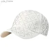 Ballkappen Diamantbesetzter Buchstabe C Weibliche Frühlings- und Sommermode Sonnencreme Visierhut Netz Roter Sonnenhut Street Style Baseball C L240314