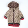 Harnais de chien de luxe en plein air manteau mignon sweats à capuche en peluche costume petit collier accessoire vêtements modèle classique mode animal de compagnie réglable