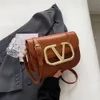 Modehandtassen van de beste Europese en Amerikaanse ontwerpers Temperament Damestas Herfst Nieuwe Eenvoudige Schouder High Sense Kleine Vierkante Crossbody Handtas