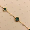 Kvalitetsdesigner Bangles Fashion Jewelry Gold Flower Armband Monogram Classic Temperament 18K Gold Plated Malachite Vintage Design Armband Färgblomning