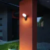 壁のランプは、ポーチヤードと庭のモーションセンサーを備えた超明るいLEDアウトドアライトをアップグレードしました