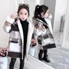 Giacche Ragazze Bambini Autunno Inverno Abbigliamento Medio lungo Ragazza Giacca a vento scozzese Addensato Agnello Moda Bambini Cappotti di stoffa di lana