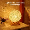 Lâmpadas de mesa LED Night Light Starry Sky Presente Criativo Nordic Usb Quarto Cabeceira Fornecimento Atacado Sepak Takraw Desk E27