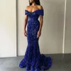 Sexig av axel glänsande paljetter sjöjungfru aftonklänning Royal Blue V Neck Long Black Girls Prom Party Gowns Vestidos de Bal