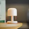 Tafellampen 1 st Mini Desktop LED Zonsondergang Nachtlicht Creatieve USB Laad oplaad Mushroom Lamp koffie Bar Home Decoratie Hotel slaapkamer woonkamer decoratie n