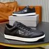 Berömda varumärke Italien Män i centrum av Sneakers Shoes Calfskin Leather Trainers Platform Sole Sport Comfort Footwear Low-Top Casual Flats EU38-46