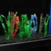 Dekorationen 10pcs Künstliche Aquariumpflanzen unter Wasserpflanzen für Aquariumfischtank Dekoration farbenfrohe Wassergraswasserpflanze