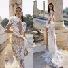 Arabia Meerjungfrau-Hochzeitskleid Berta, hoher Kragen, seitlicher Schlitz, Illusion, Spitzenapplikationen, lange Ärmel, Sweep-Zug, Boho-Brautkleid
