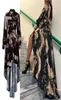 Abiti casual 2021 Autunno Donna Maxi Barocco Stampa Manica lunga Lanterna Bottone Fasciatura Abito elegante Abito da sera con spacco Abito da sole7144345