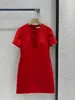 Vestido de marca de passarela 2024 nova primavera verão o-pescoço manga curta milan moda designer vestidos com arco estilo vestido vermelho