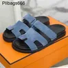 Chypres Sandals Womens Slippers Designer Sandal Slide Slide Beach Classic Flat Luxury Summer Lady Leath Leath Flops Qual Has Logo Filo MPEF