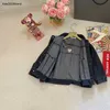 Yeni çocuklar ceket çocuk tasarımcısı kıyafetleri bebek denim ceket boyutu 110-150 İşlemeli Logo On The Arka Kız Kızlar Dış Giyim 24Mar