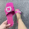 Pantoufles d'été de styliste pour femmes, chaussures à talons bas, tendance, boucle carrée, bout ouvert, confortables, légères, diapositives de plage