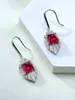 Boucles d'oreilles à tige en argent sterling 925 à la mode et luxueuses associées à une incrustation de diamants à haute teneur en carbone pour des bijoux de mariage haut de gamme