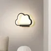 벽 램프 현대 LED 거실 침실 통로 홈 장식 비품 실내 조명 AC90V-260V를위한 북유럽 검은 흰색 조명