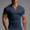 Mens Threaded T-shirt Verão Correndo Esportes Fitness Roupas Muscle Slim Fit Manga Curta T-shirt V-Neck Collar Casual Tops 240307