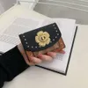 Kaufen Sie Fabrik-Großhandelsmarke Camellia Wallet Fold Rivet Short Multi Card Bag